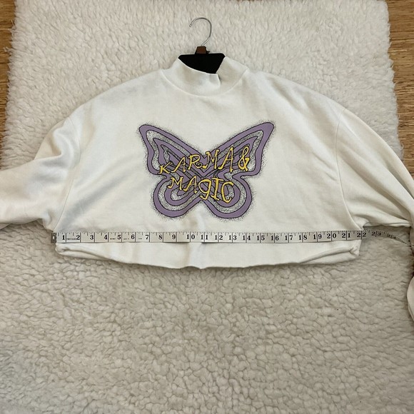 H&M Karma & Magic White Long Sleeve Crop Top Butterfly Small - Picture 3 of 7